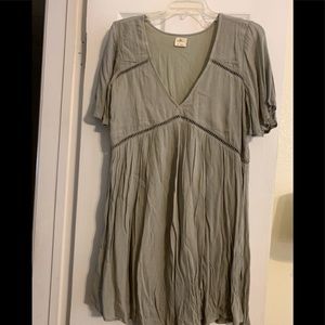 Women O’Neil dress